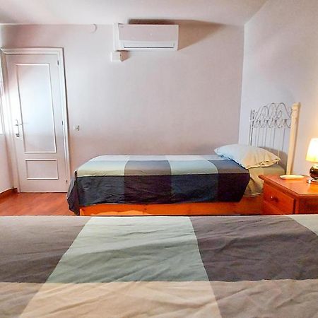 Apartamento Rubens Suite Atico Seville Luaran gambar