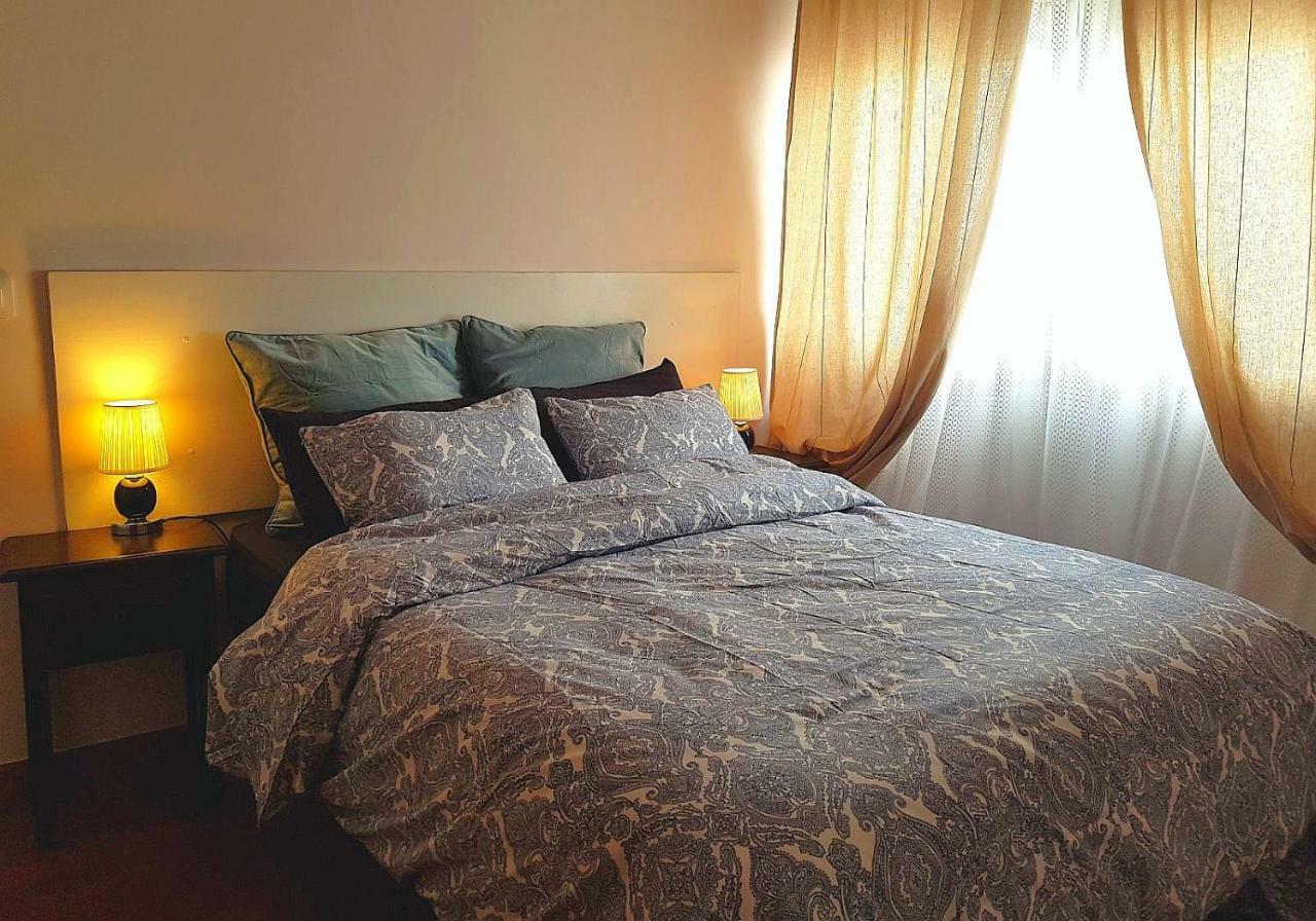 Apartamento Rubens Suite Atico Seville Luaran gambar